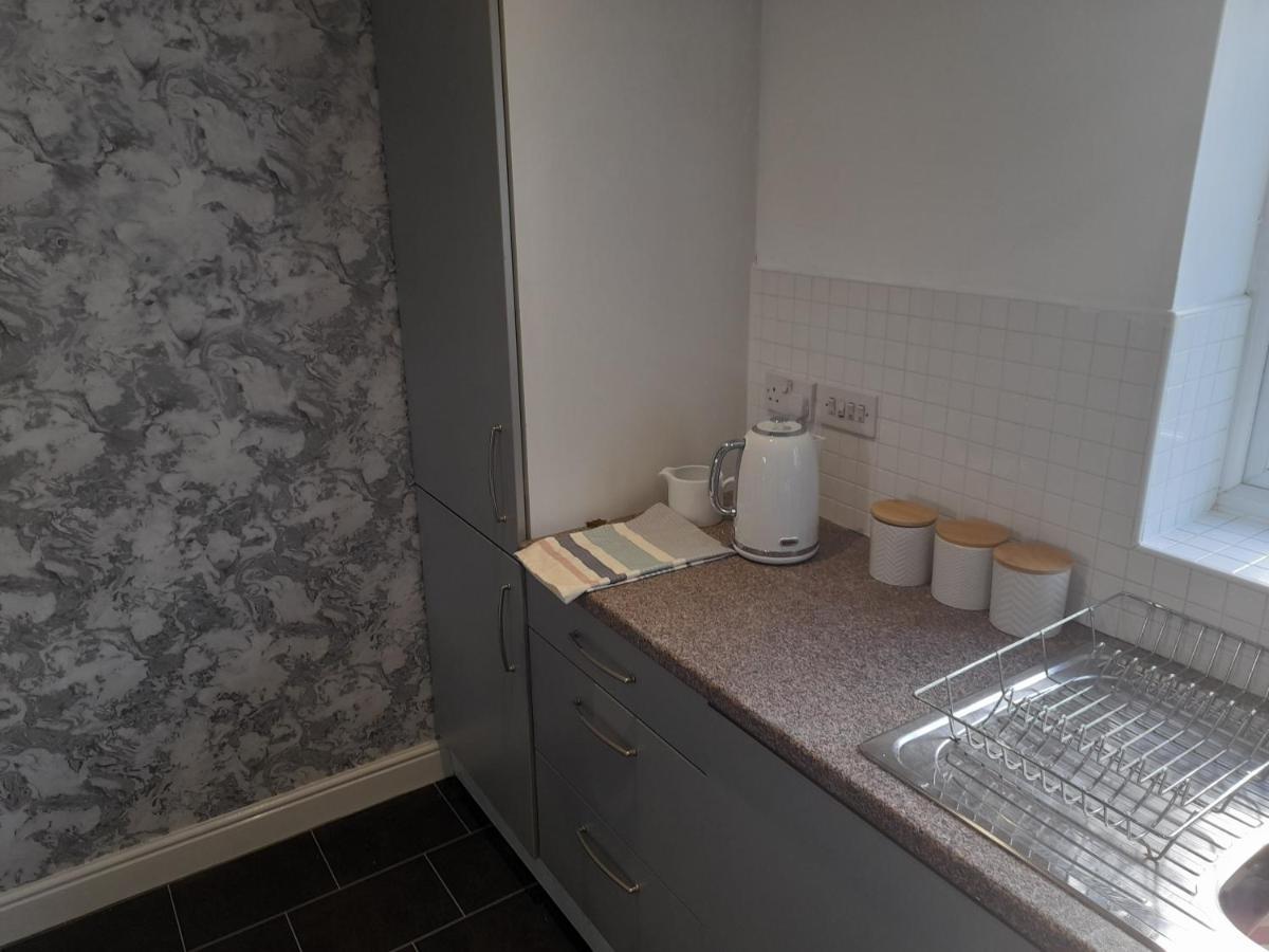 Penthouse Apartment Free Wi-Fi & Parking Occasional Bed Available سوليهال المظهر الخارجي الصورة
