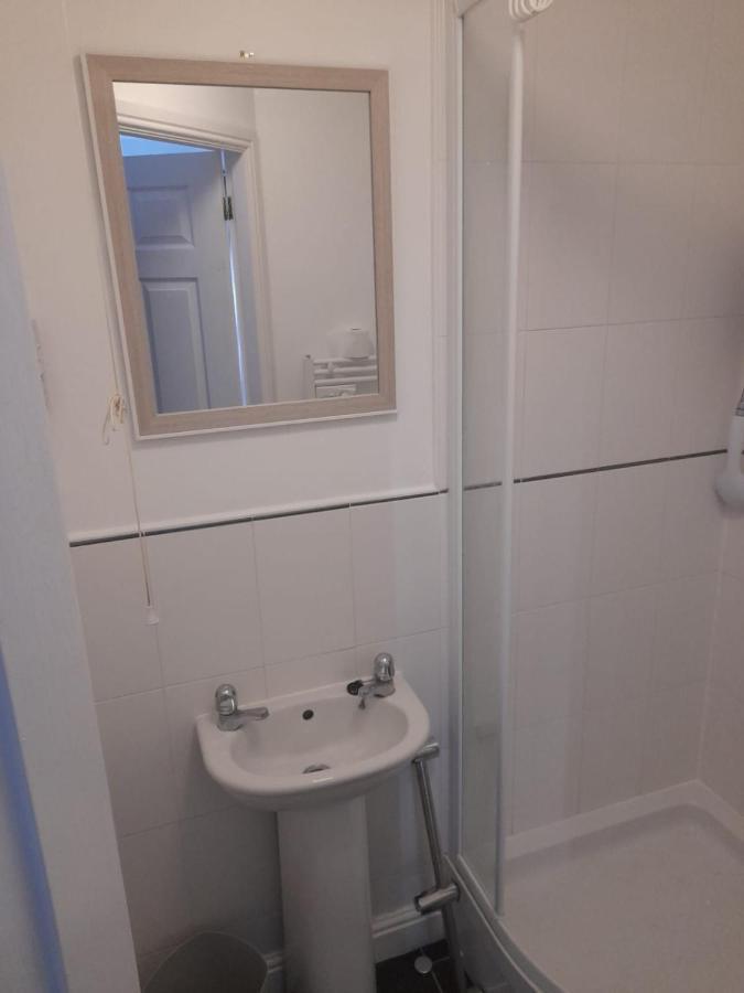 Penthouse Apartment Free Wi-Fi & Parking Occasional Bed Available سوليهال المظهر الخارجي الصورة